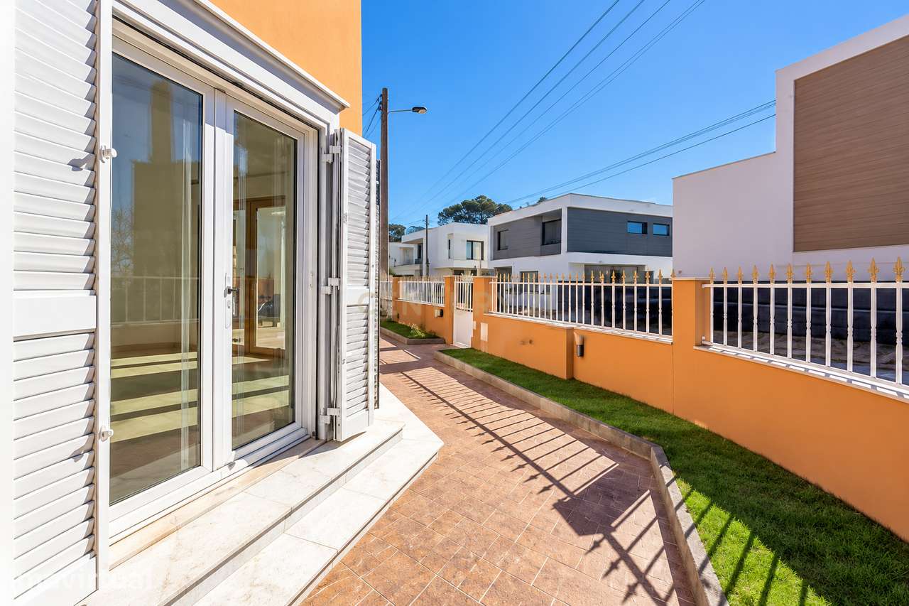 Moradia T5 em Odivelas com Jardim e Garagem - Grande imagem: 5/22