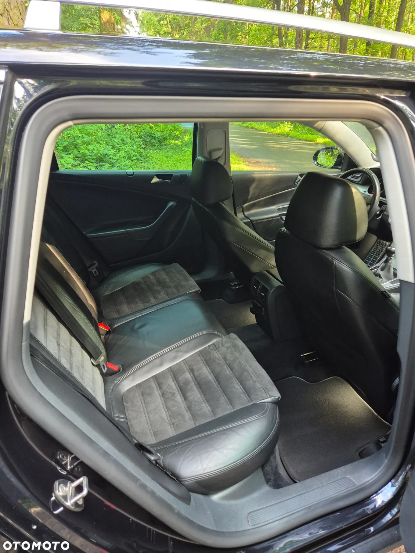 Volkswagen Passat 2.0 TDI DPF Highline - 8