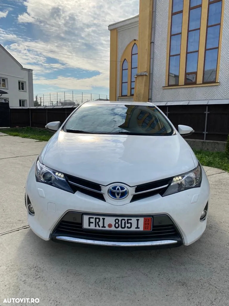 Toyota Auris 1.8 VVT-i Hybrid Automatik Edition - 2