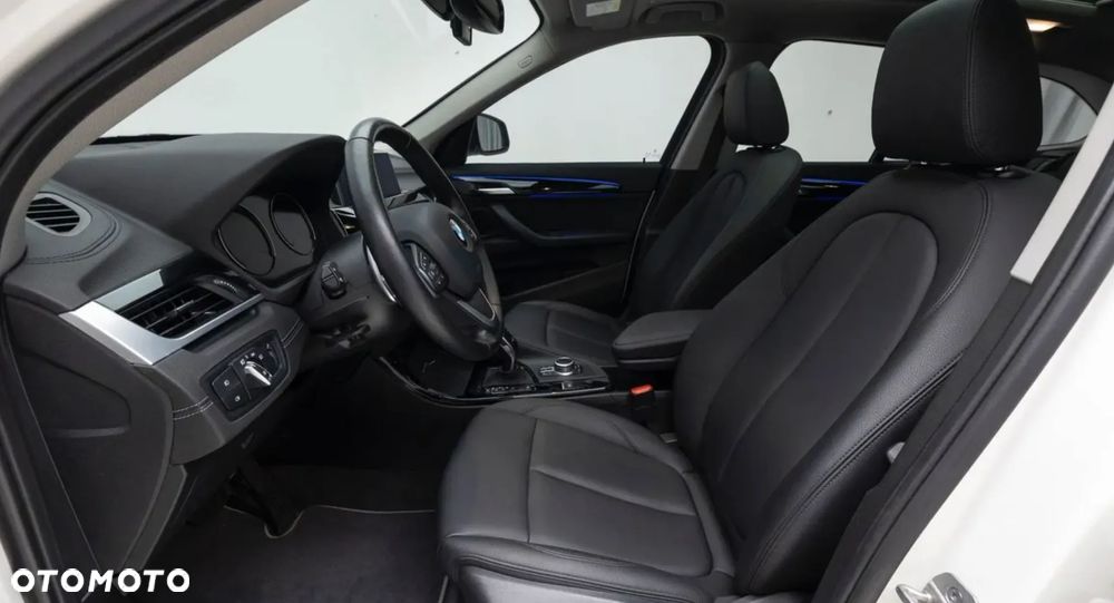 BMW X1 xDrive20i xLine - 8