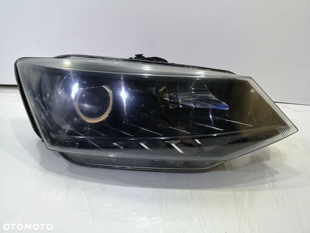 Lampa Prawa Skoda FABIA III 6V1 Soczewka Zwykła Led Przed Lift Przód Przednia - 1