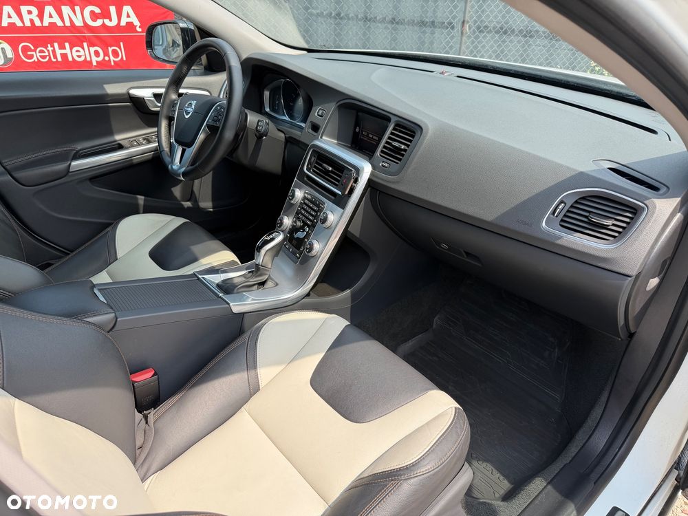 Volvo V60 Cross Country T5 AWD Geartronic Summum - 7