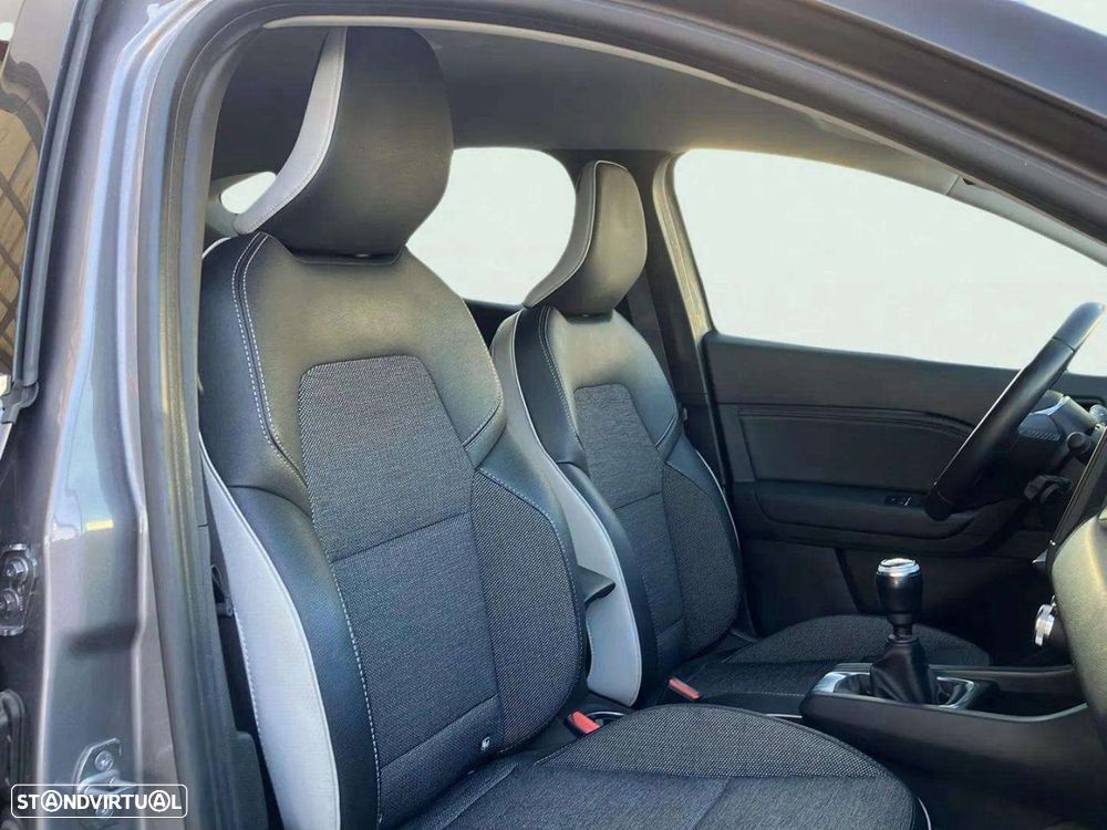 Renault Captur 1.0 TCe Techno - 14