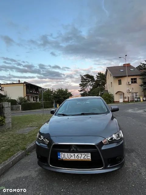 Mitsubishi Lancer 1.8 Invite CVT - 2
