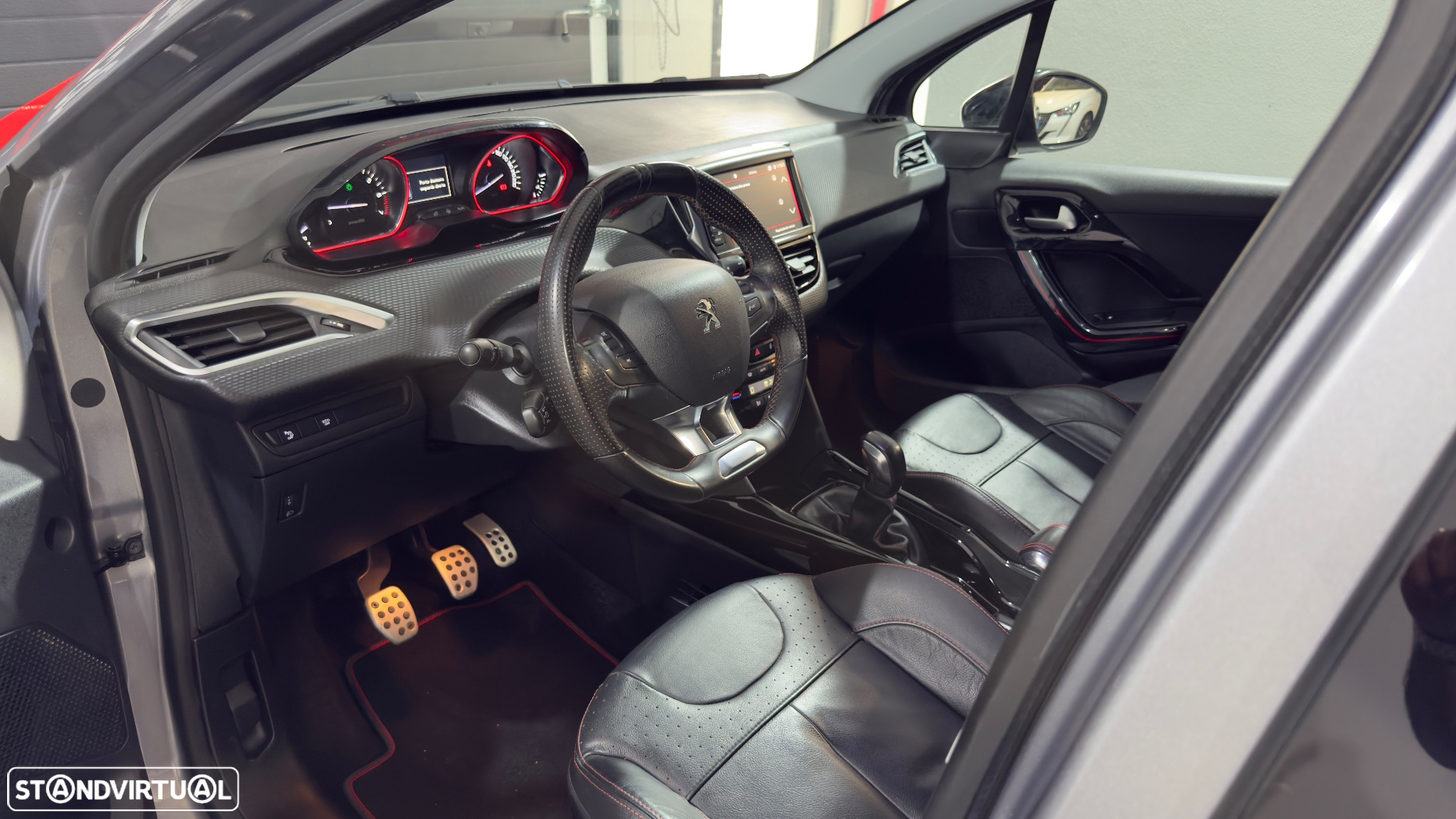 Peugeot 2008 1.2 PureTech GT Line - 13