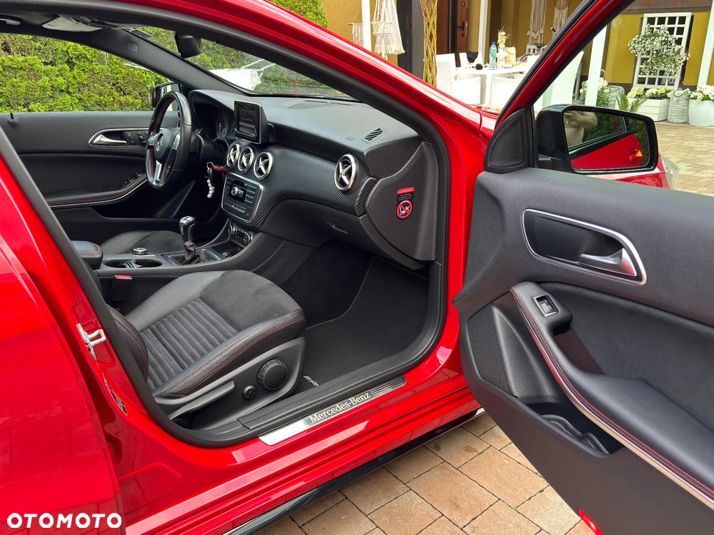 Mercedes-Benz Klasa A 200 CDI (BlueEFFICIENCY) AMG Sport - 26