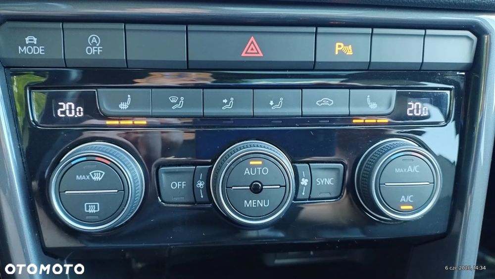 Volkswagen T-Roc 1.5 TSI R-Line - 28