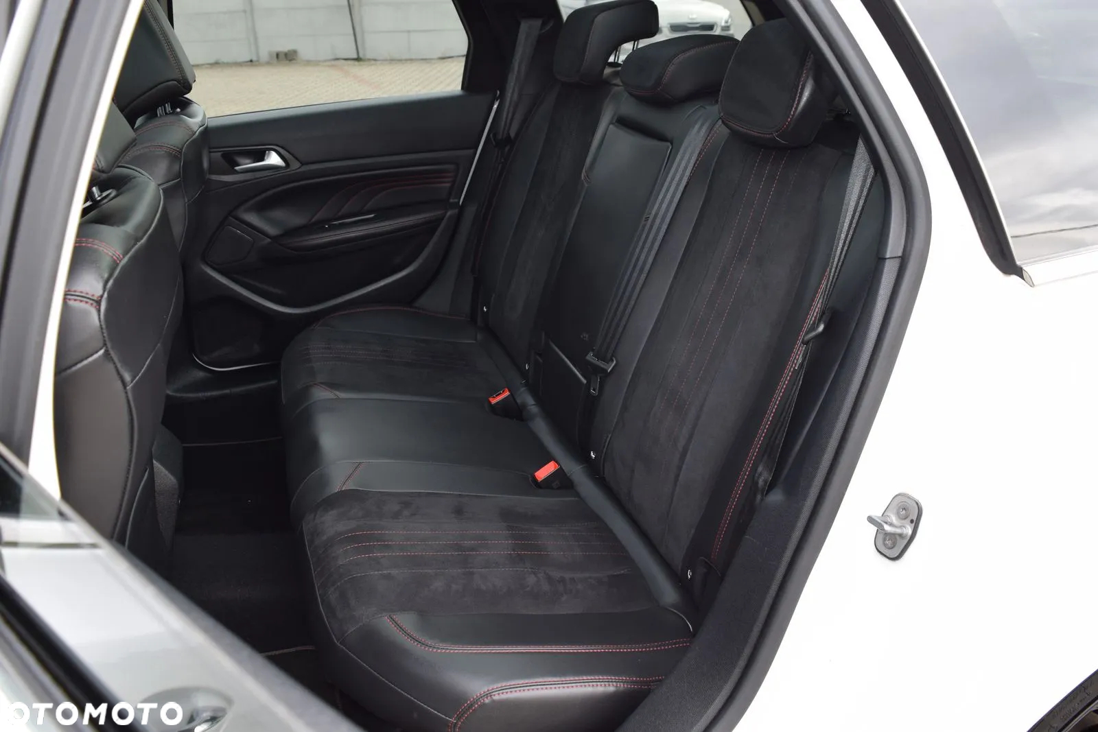 Peugeot 308 SW BlueHDi 180 EAT6 GT - 27