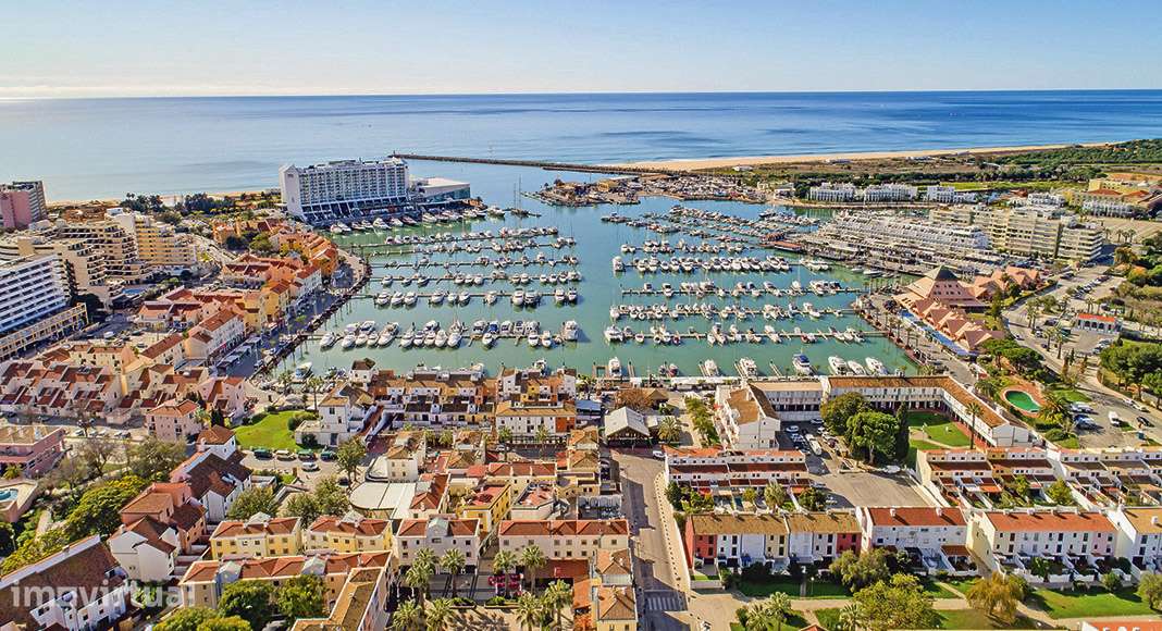 Arrenda-se ao Ano (a partir de Setembro) | T1+1 | Marina de Vilamoura - Grande imagem: 3/14
