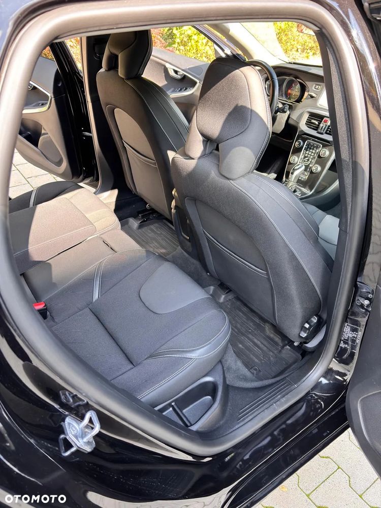 Volvo V40 D4 Geartronic Summum - 20
