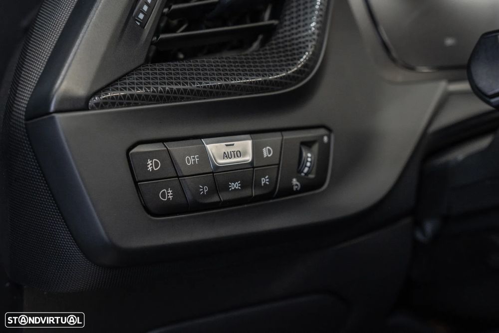 BMW 118 i Pack Desportivo M Auto - 19