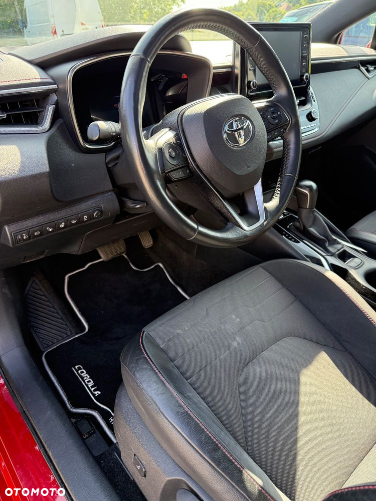 Toyota Corolla 2.0 Hybrid Executive - 6