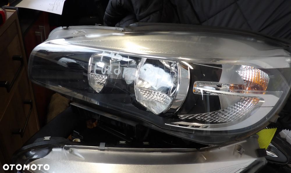 BMW - F45 - EUROPA - LAMPA PRZEDNIA - PRAWA/LEWA - CENA ZA 1 SZT - 7422573  7422574 - 2