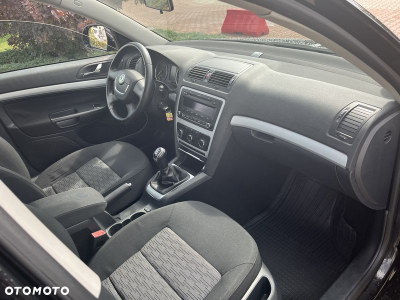 Skoda Octavia 1.4 TSI Ambiente - 20