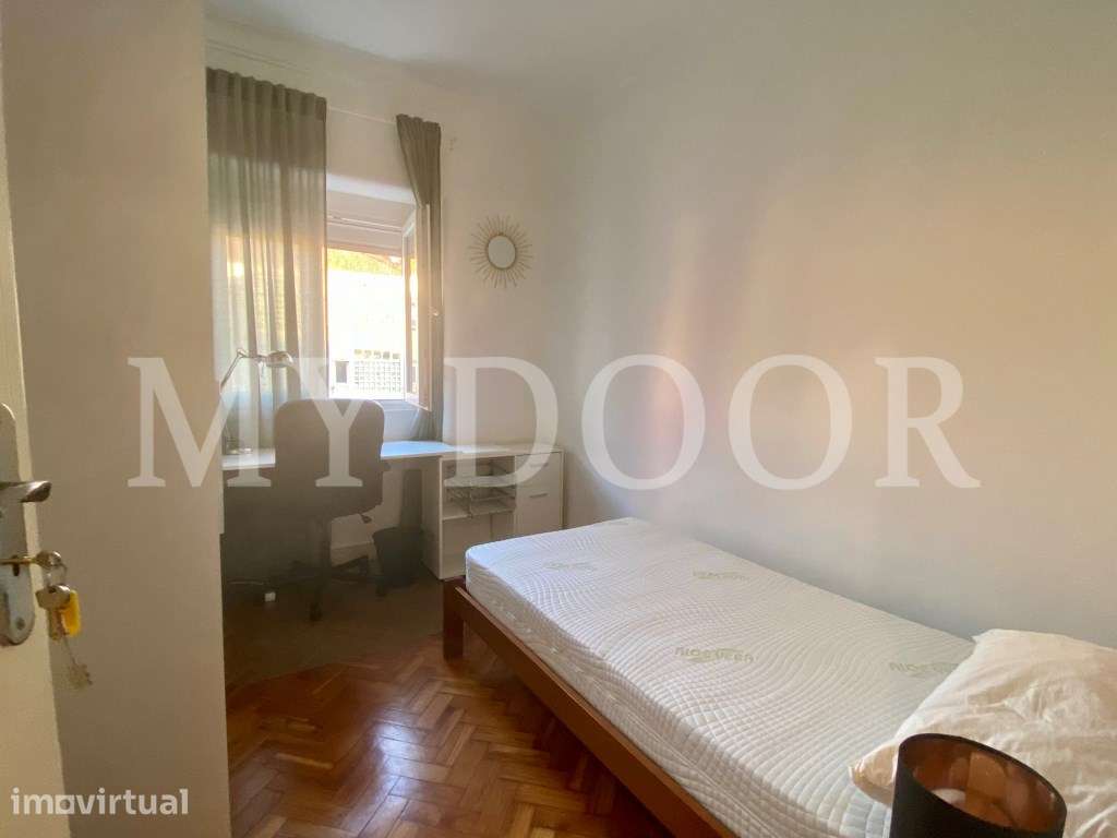 Arrenda-se QUARTO - Vila de Moscavide - junto à Universidade IADE -... - Grande imagem: 5/22