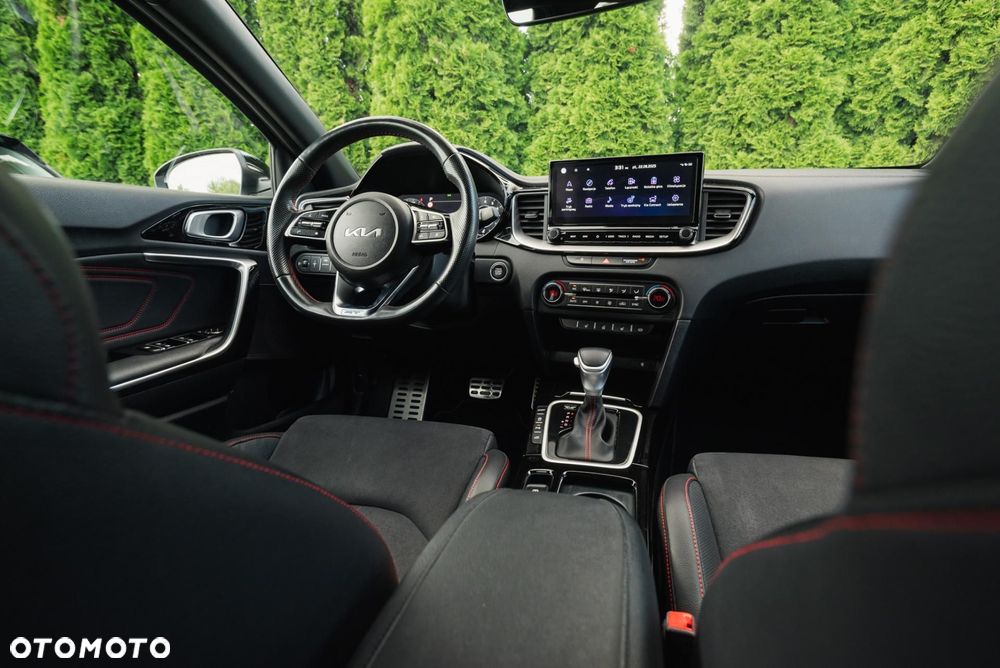 Kia ProCeed 1.6 T-GDI GT DCT - 16