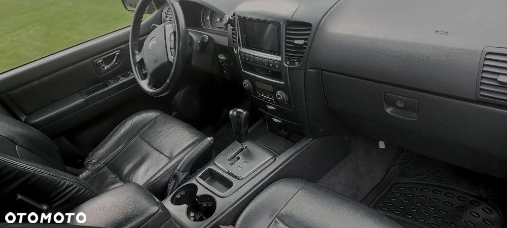 Kia Sorento 3.3 V6 LX - 7