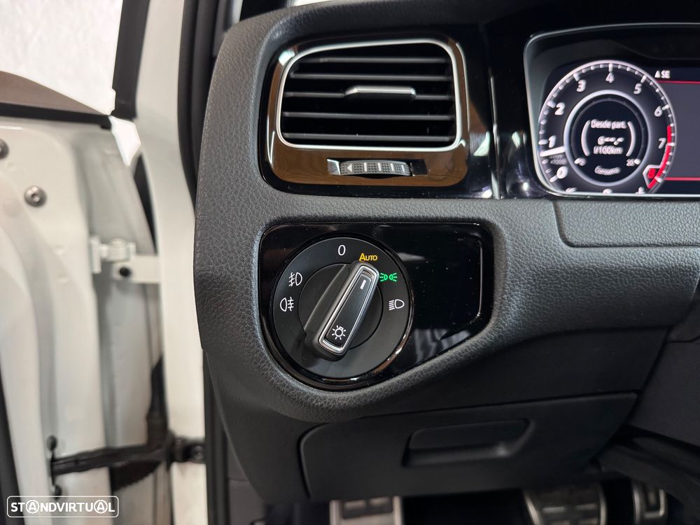 VW Golf 2.0 TSI GTI DSG Performance - 28