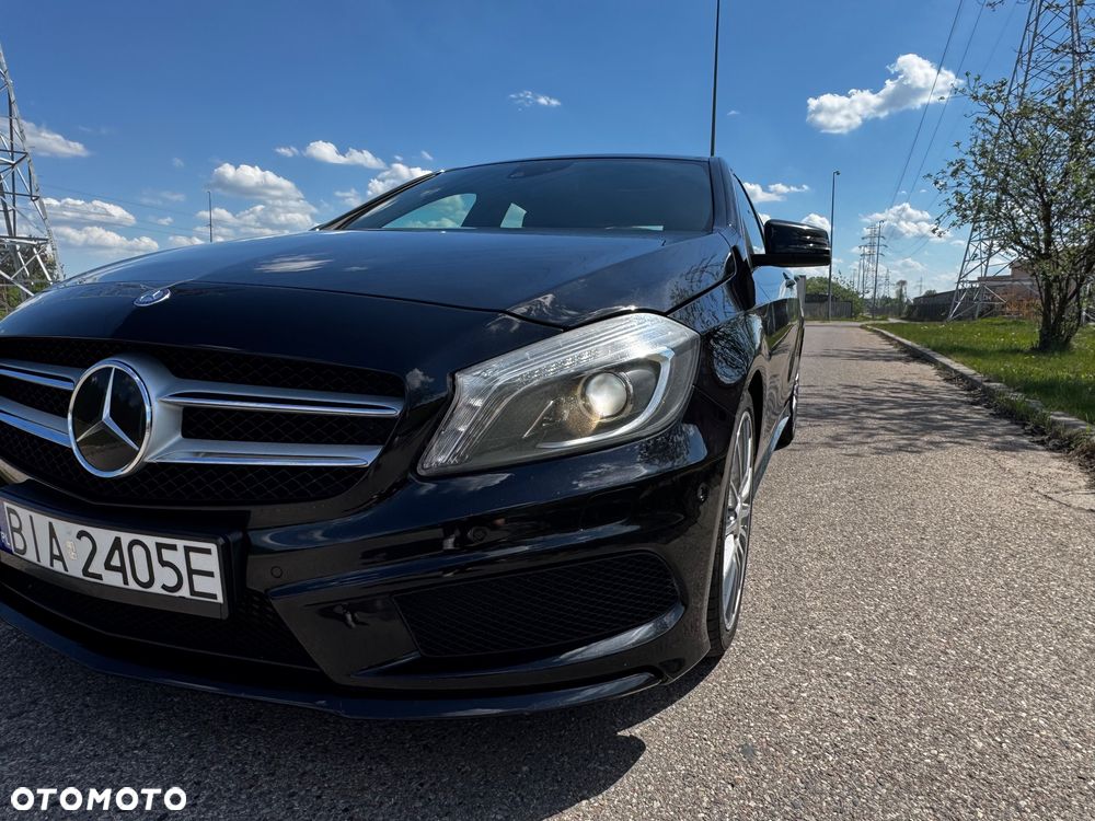 Mercedes-Benz Klasa A 180 AMG Line - 23