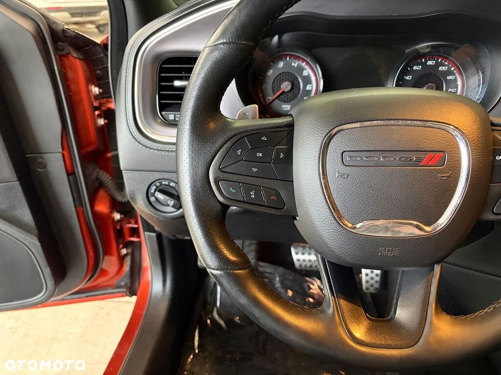 Dodge Charger - 12