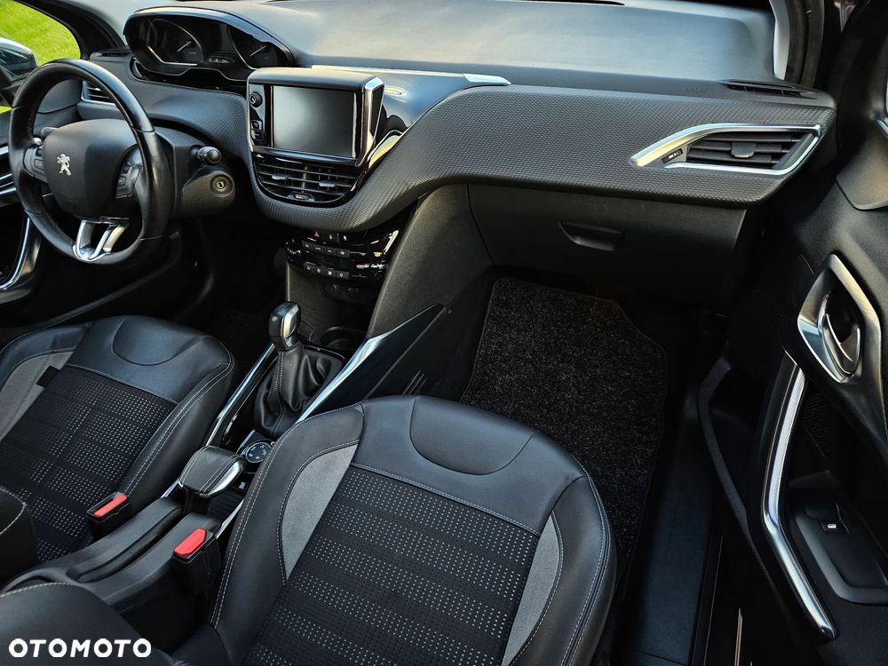 Peugeot 2008 120 VTI Allure - 23