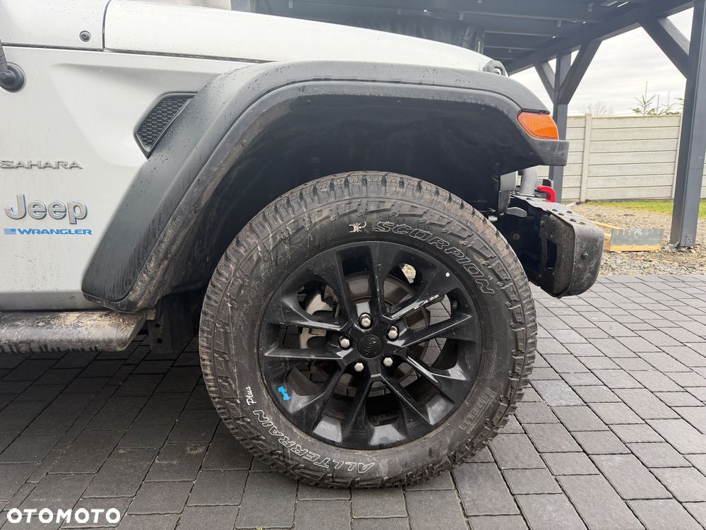 Jeep Wrangler - 2