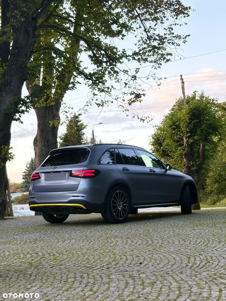 Mercedes-Benz GLC - 9