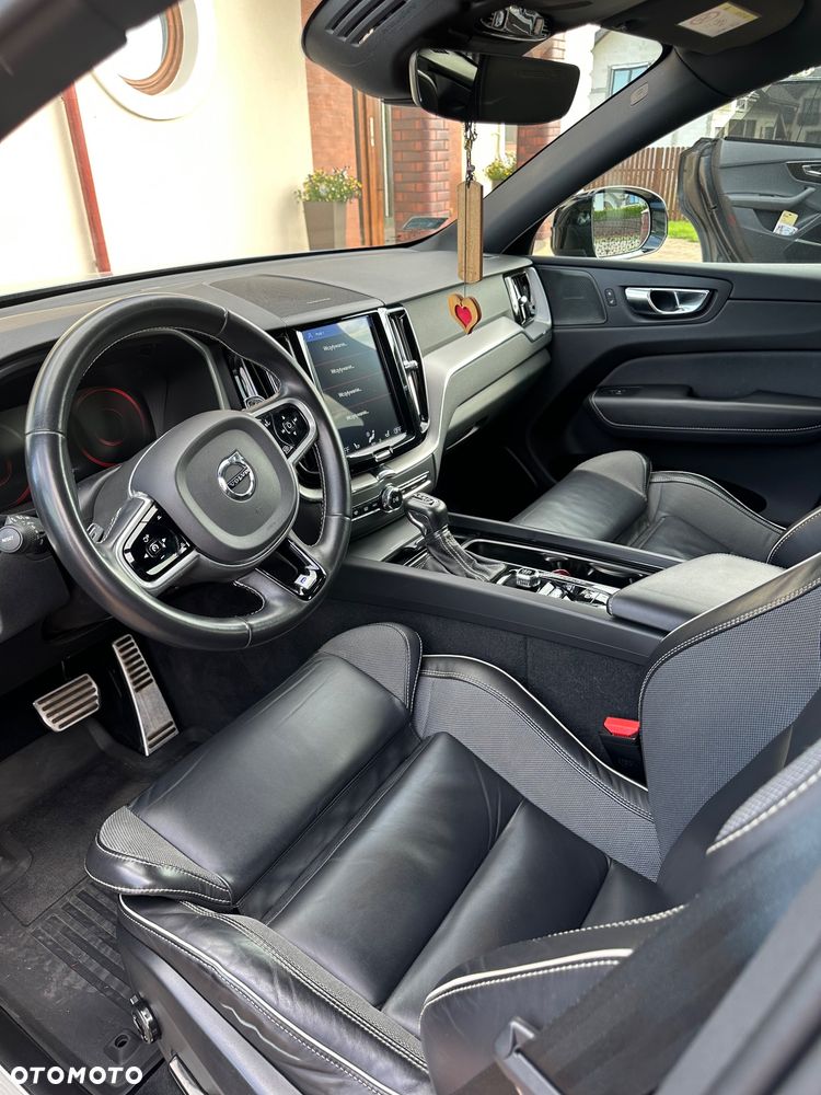 Volvo XC 60 T5 GPF AWD R-Design - 7