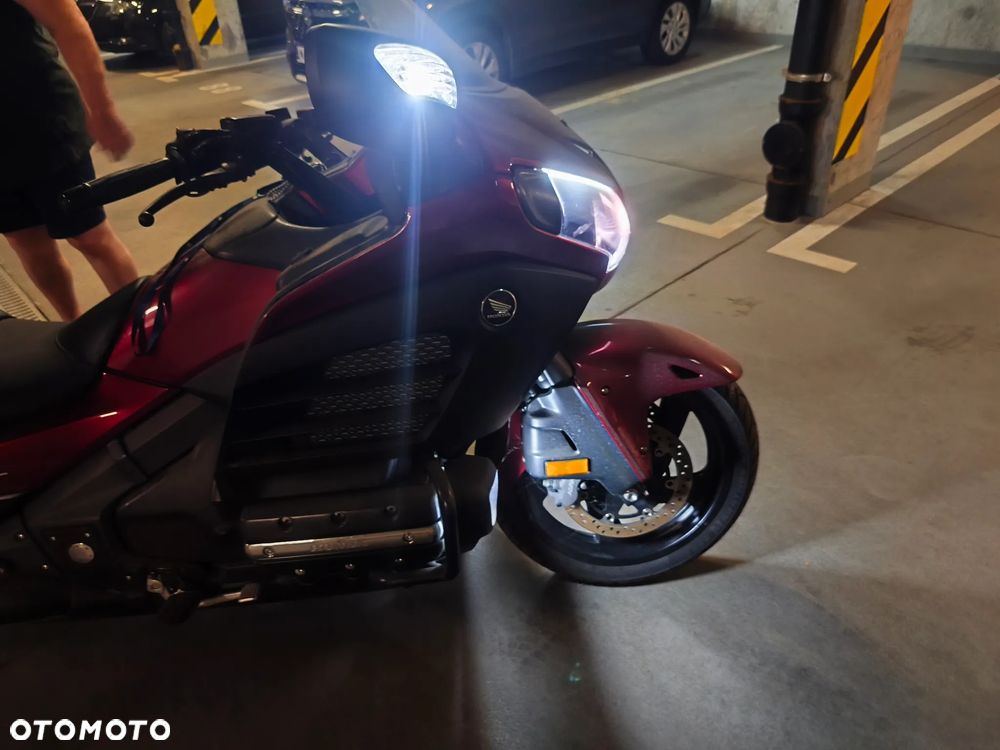 Honda GL - 12