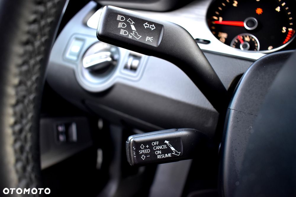 Volkswagen Passat CC 2.0 TDI DSG Individual - 30