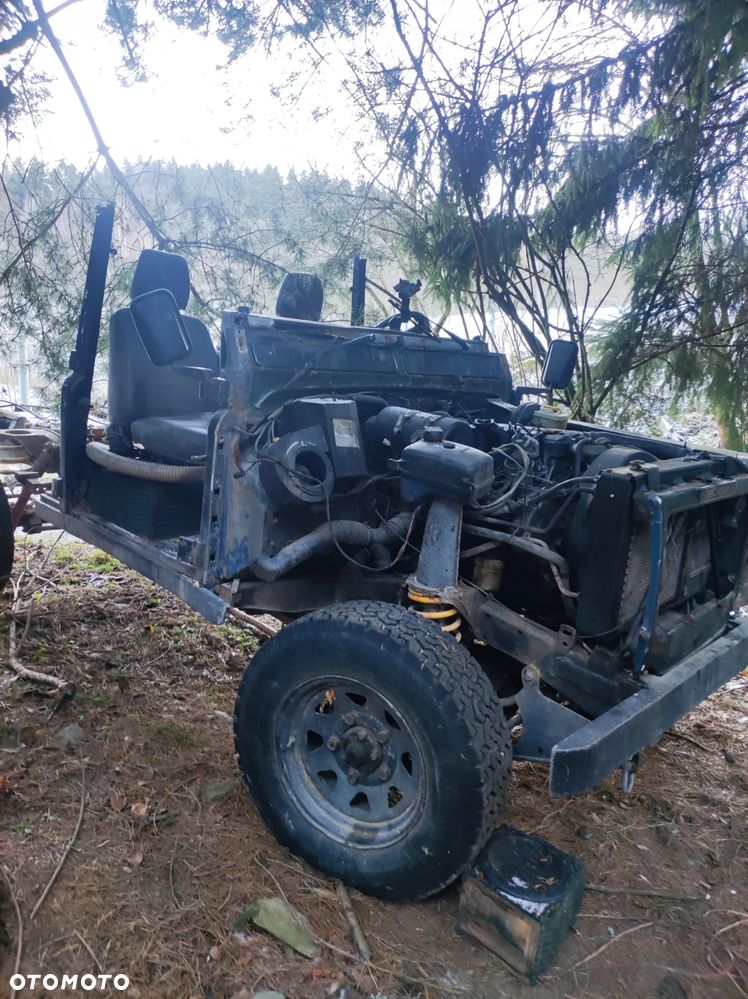 Land Rover Defender - 14