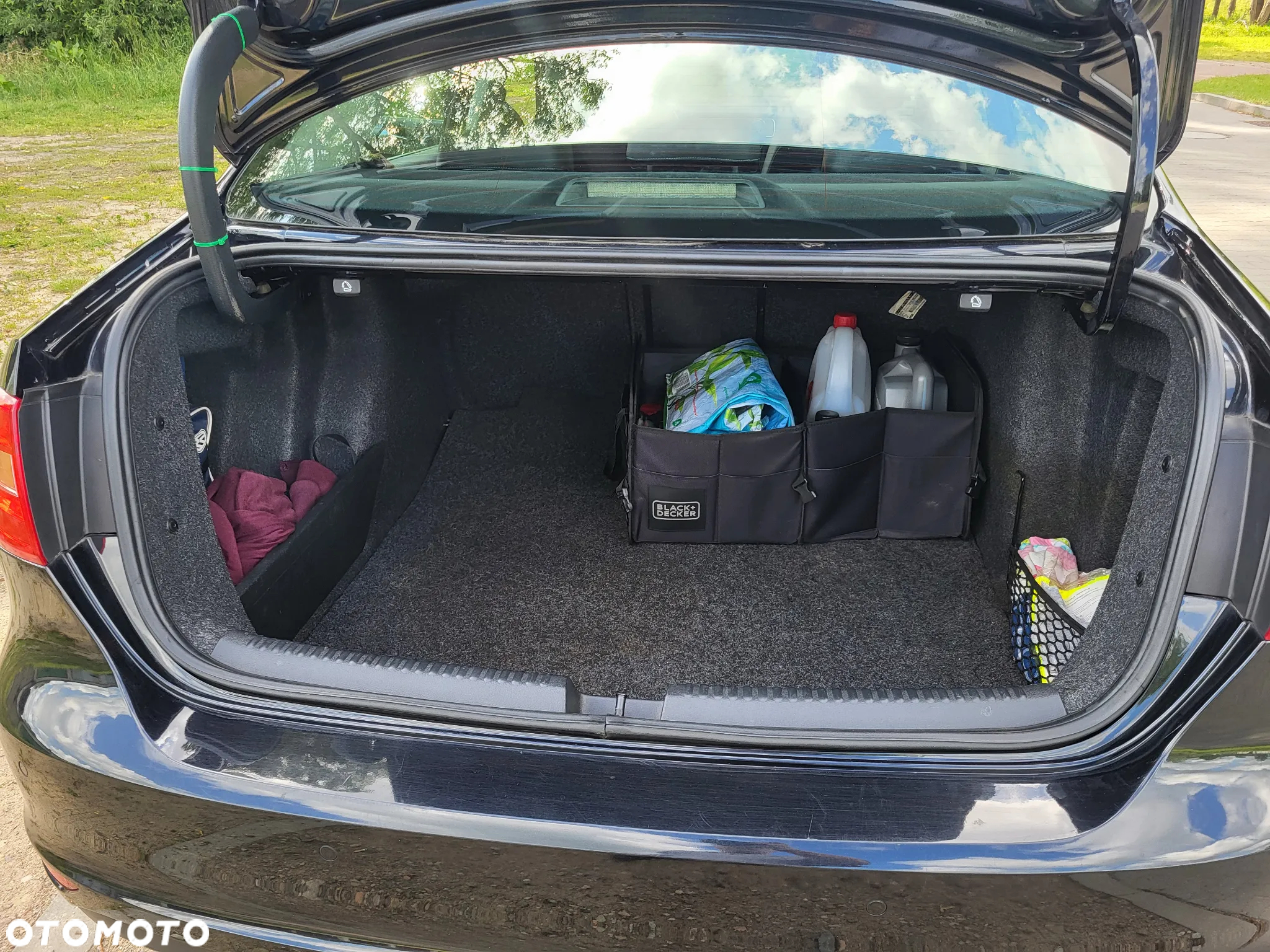 Volkswagen Jetta 1.6 TDI Highline - 13