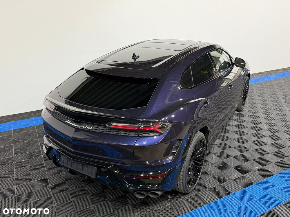 Lamborghini Urus - 19