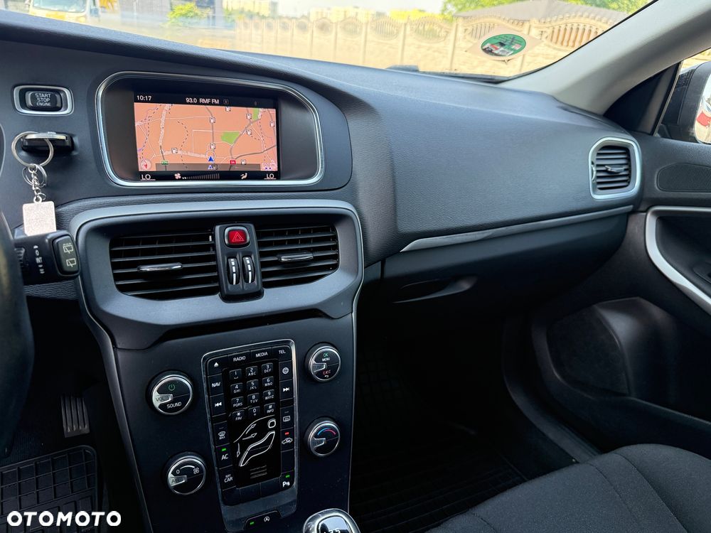 Volvo V40 - 21