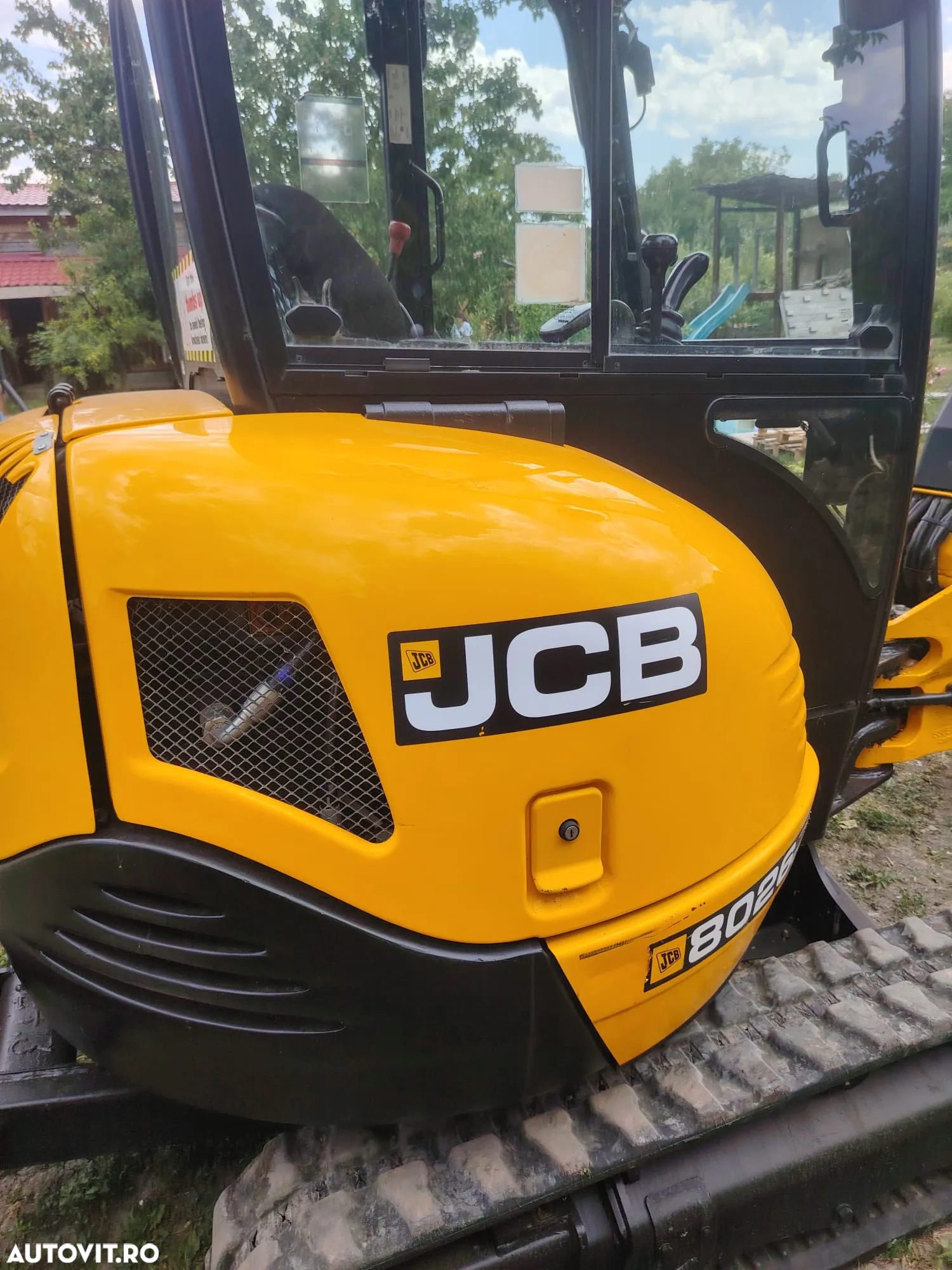 JCB 8026 - 7