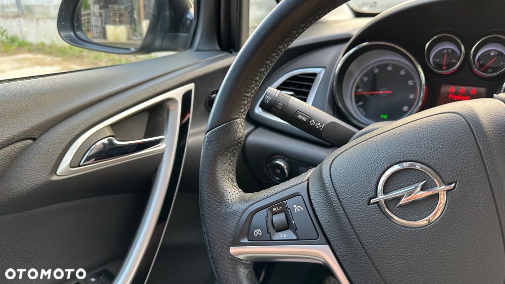 Opel Astra 1.4 Turbo Cosmo - 26