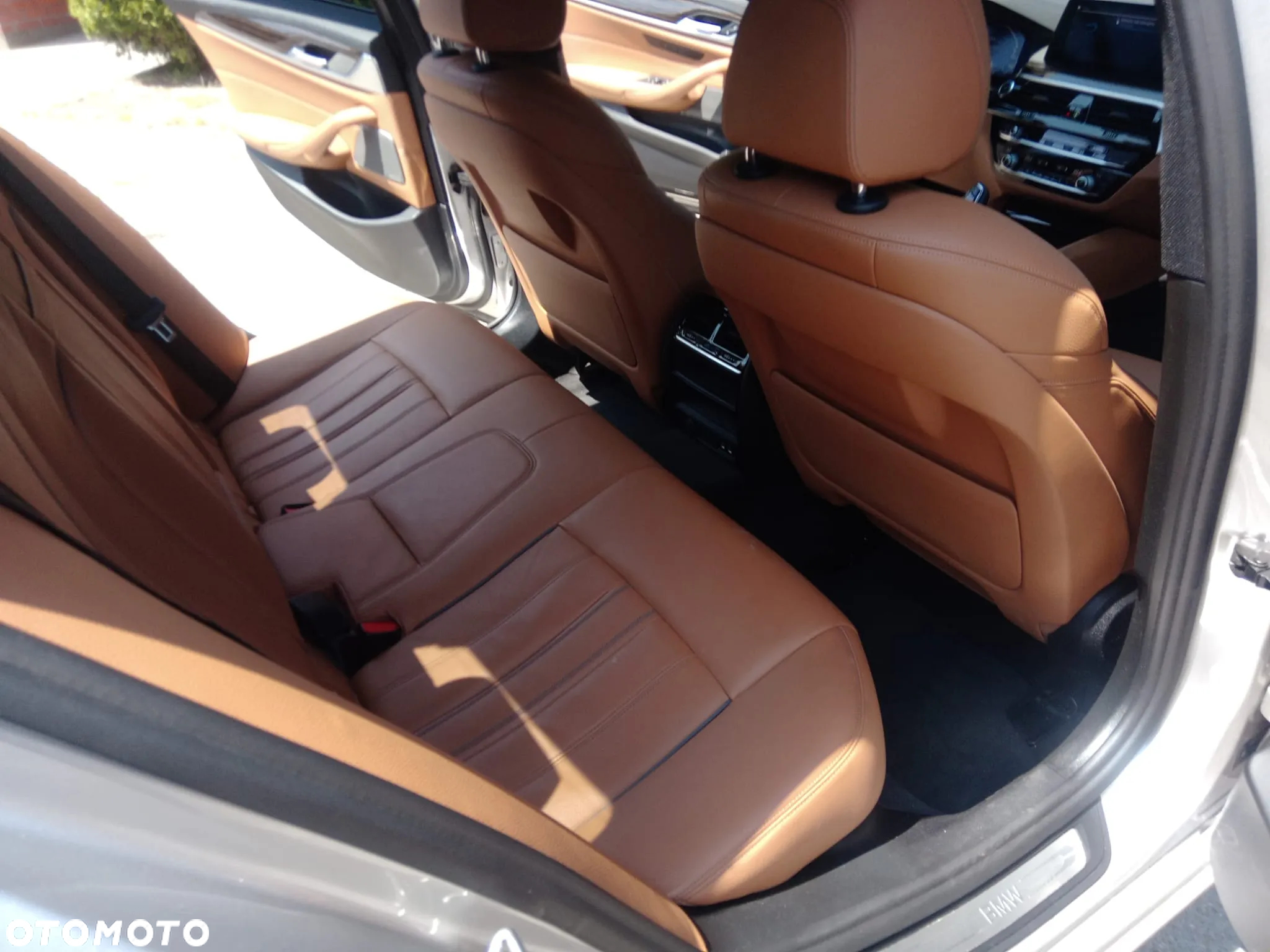 BMW Seria 5 545e xDrive M Sport Edition - 13