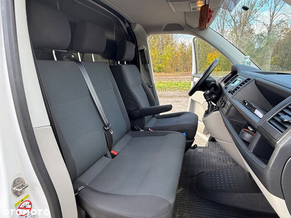 Volkswagen Transporter T6 - 22