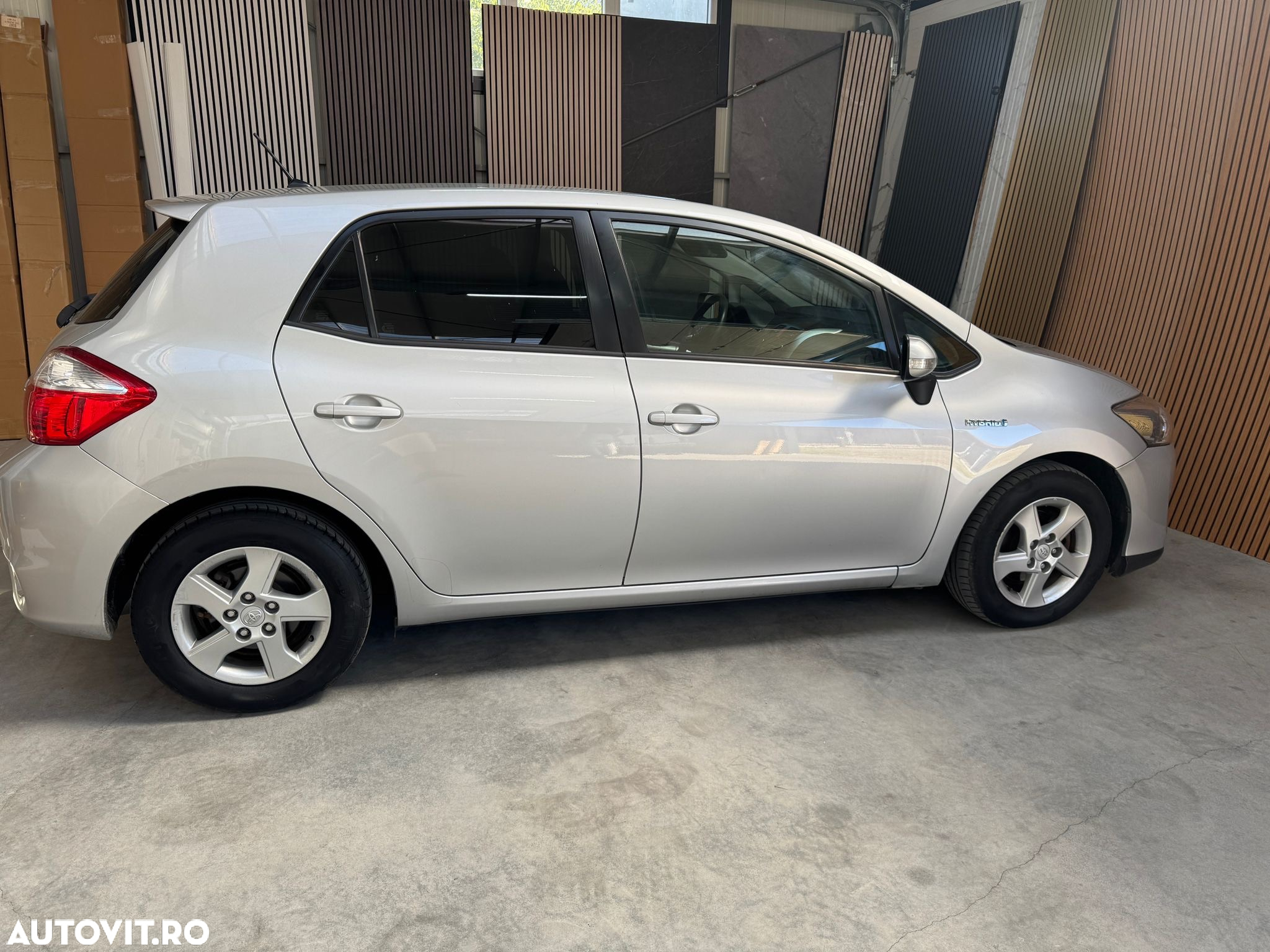 Toyota Auris 1.8 L VVT-i Hybrid Luna - 14