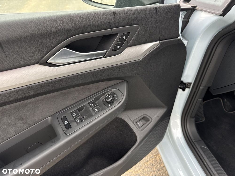 Volkswagen Golf Variant - 30