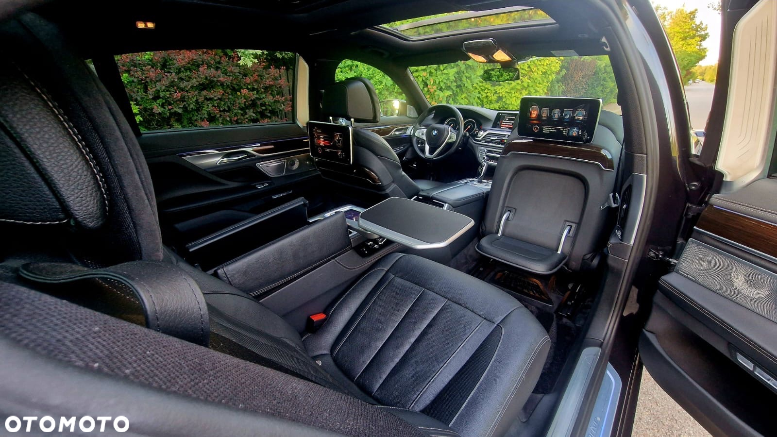 BMW Seria 7 740Le iPerformance - 11