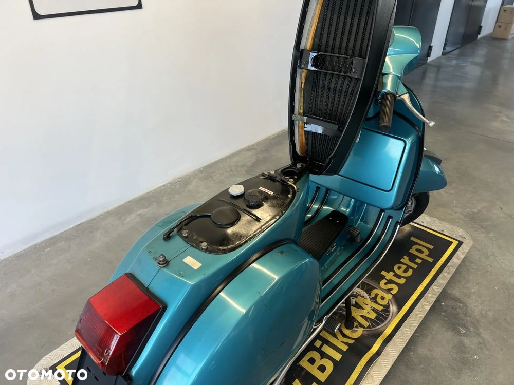 Piaggio Vespa - 36