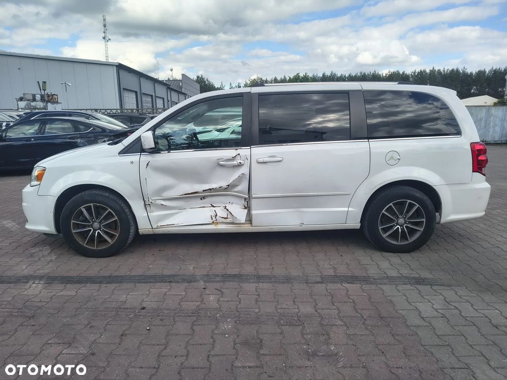 Dodge Grand Caravan 3.6 R/T - 6