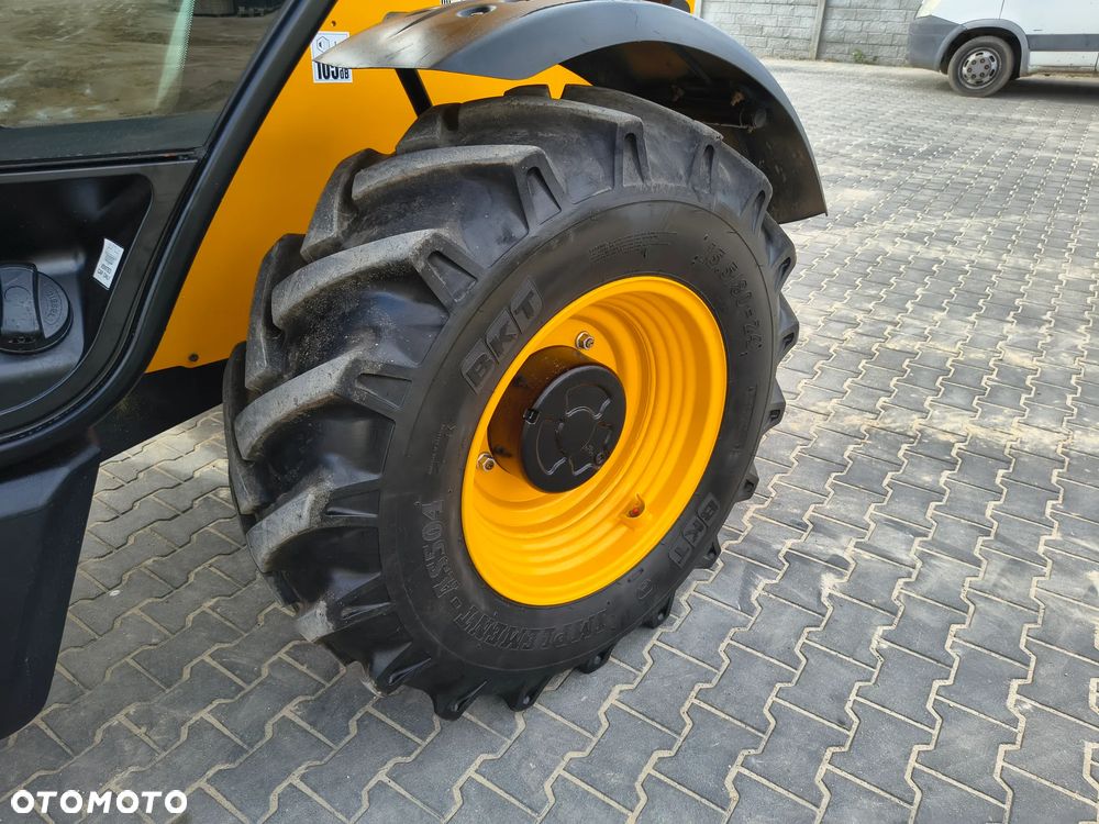 JCB 533-105 - 17