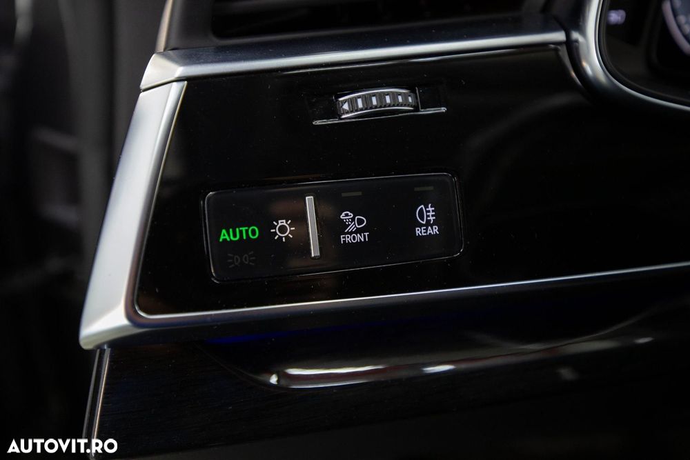 Audi Q8 50 TDI quattro Tiptronic MHEV - 31