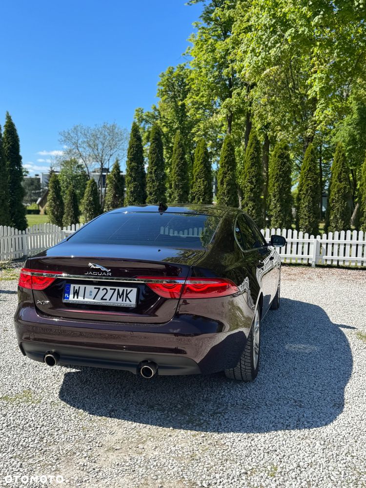 Jaguar XF 2.0 T AWD Portfolio - 12