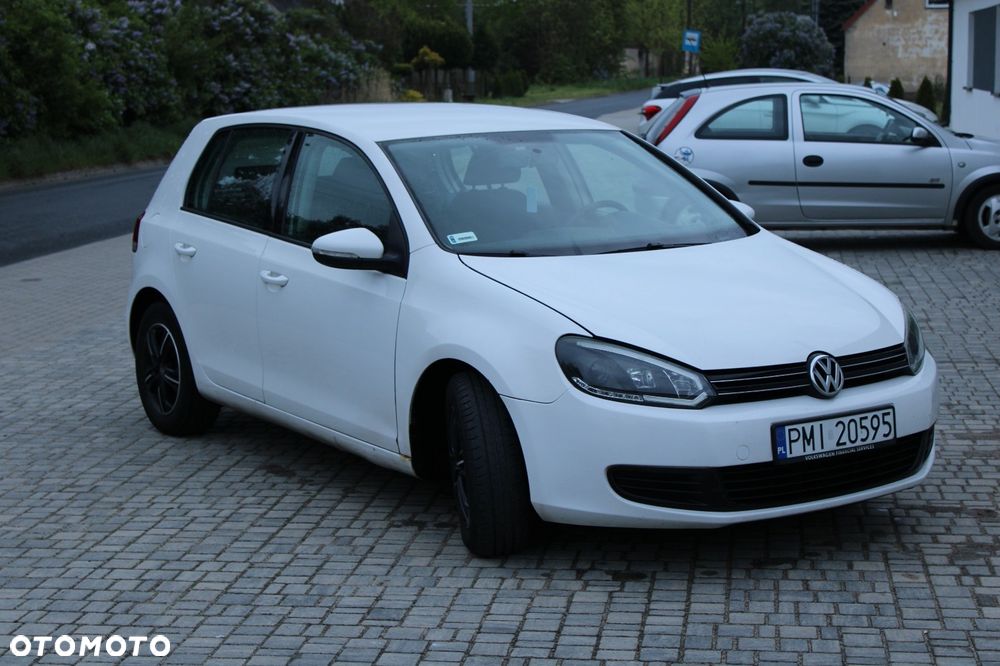 Volkswagen Golf - 6
