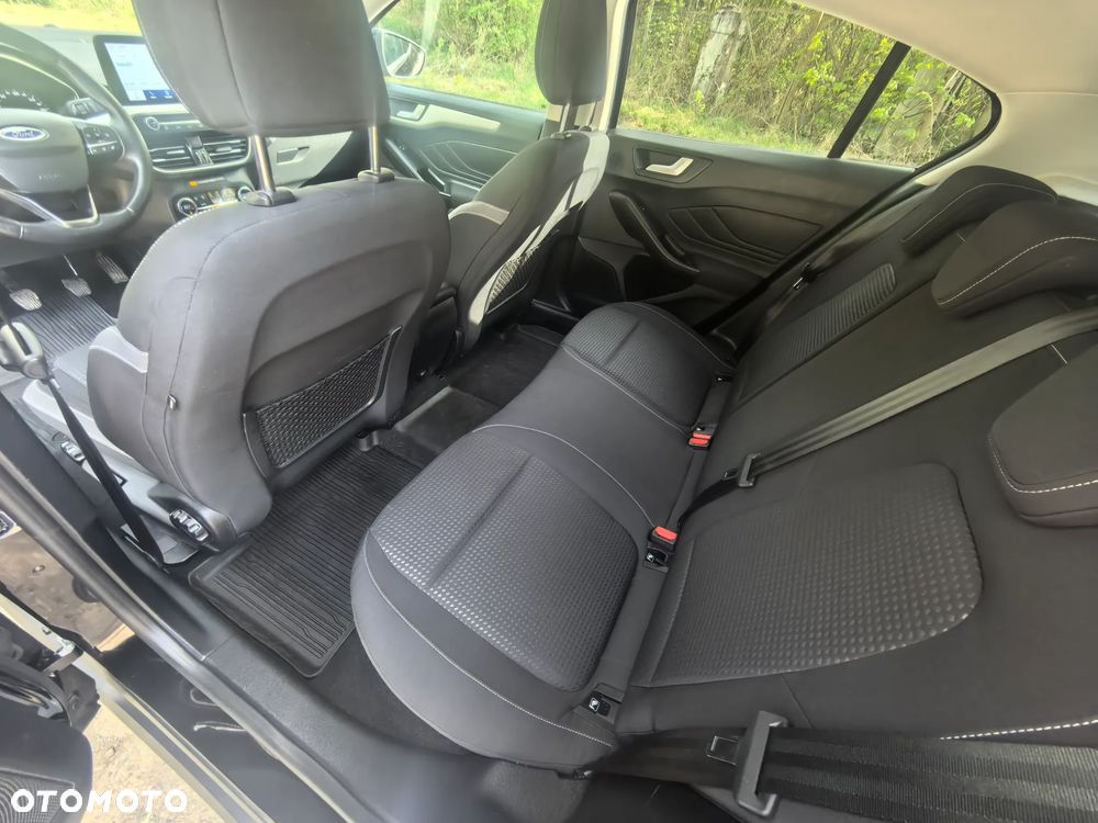 Ford Focus 1.0 EcoBoost STart-Stopp-System TITANIUM - 33