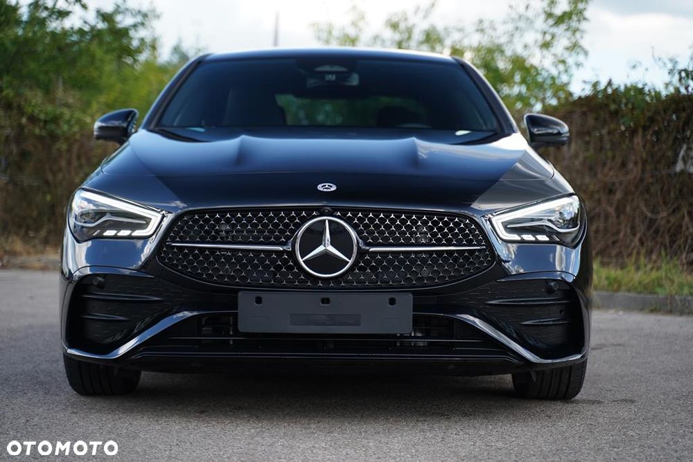 Mercedes-Benz CLA - 2