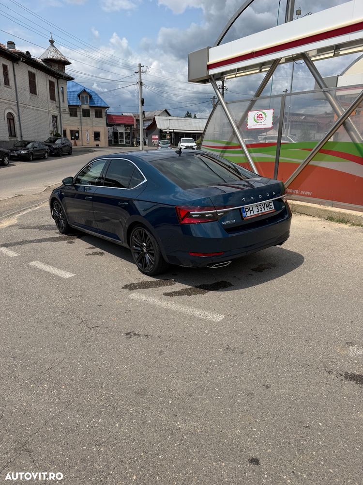 Skoda Superb 2.0 TSI 4X4 DSG Laurin & Klement - 9